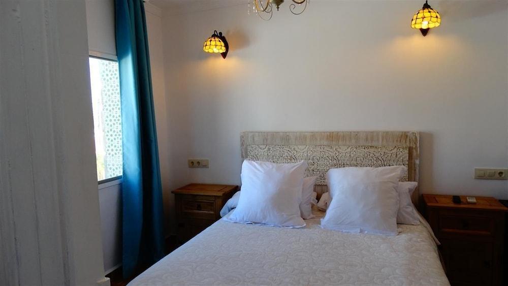 Hotel Casa Dia Y Noche 卡尔佩 外观 照片