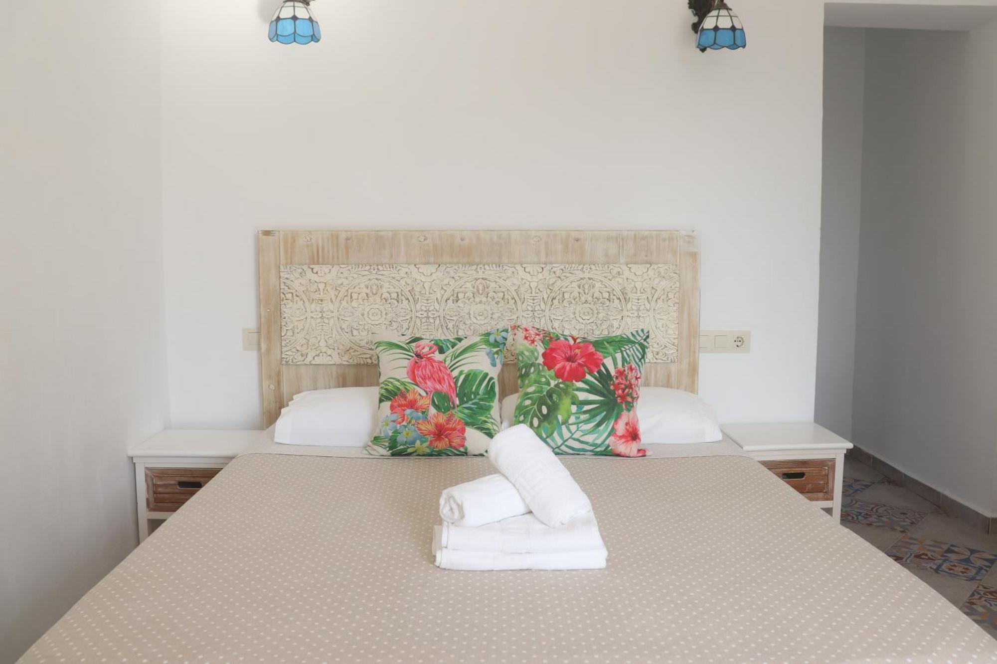 Hotel Casa Dia Y Noche 卡尔佩 外观 照片